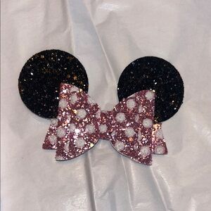 NWOT Glittery MINNIE Pink and Black Ears clip